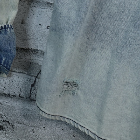 Silver Jeans Men's XL Light Wash Denim Button Down Shirt - Light Blue - Picture 8 of 10